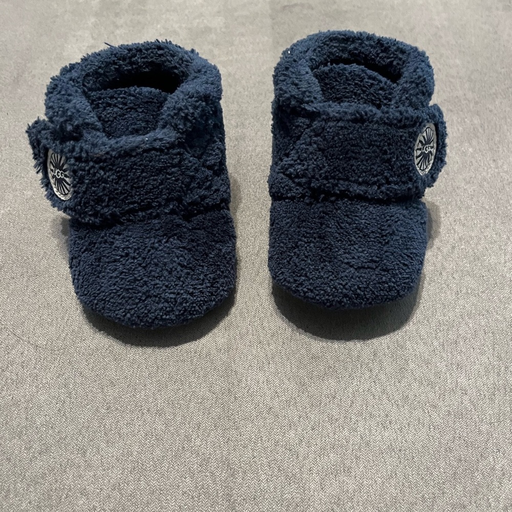 Ugg Bixbee baby booties